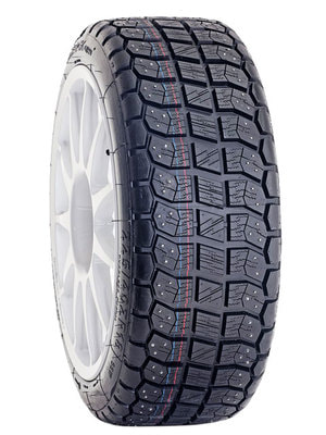  Dmack 225/40 R18 95W Dmack DMT-ICE   . . (fm386358) ()